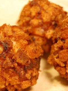 A picture of Chicken Meatballs with Crunchy Lotus Root.