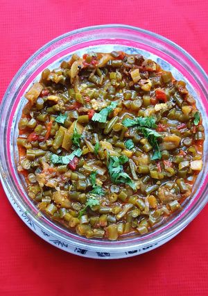 A picture of French Beans and Brinjal Curry.