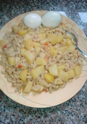 A picture of Macaroni.