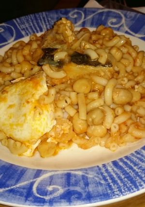 A picture of Pasta with Chickpeas.