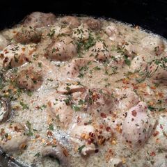 A picture of Ranch Chicken & Mushrooms.