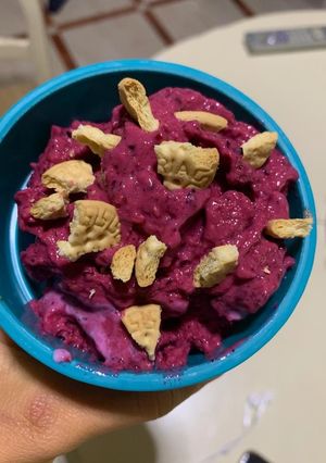 Una foto de Helado de frutos rojos FIT