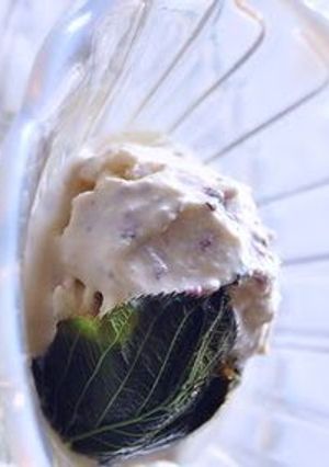A picture of Sakura Salt Ice Cream.