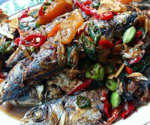 Resep mudah Oseng Pindang Lombok Ijo Mantul Banget