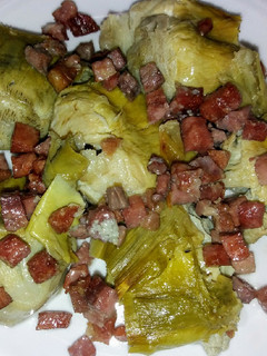 Una foto de Alcachofas salteadas con jamón