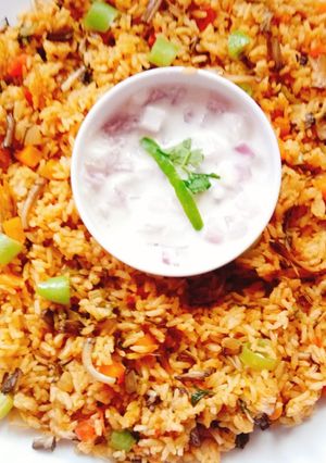 A picture of Plaintain flower biriyani.