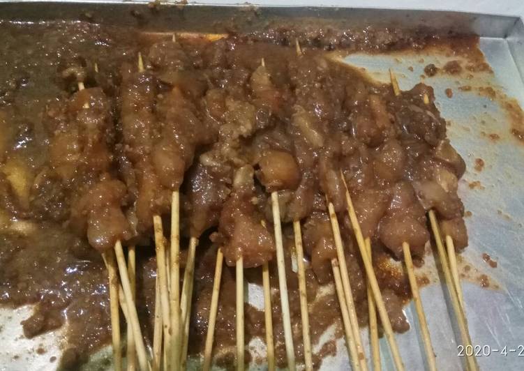 Sate Ayam dengan bumbu kacang yg simpel tapi nyummi