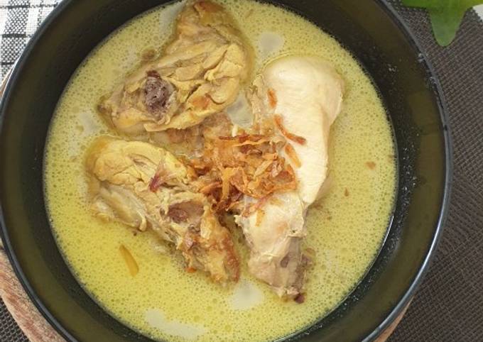 Resep Opor Ayam Kuning yang Menggugah Selera