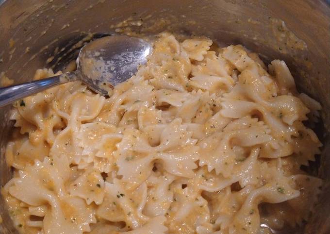 Sneaky Veggie Bowtie Pasta