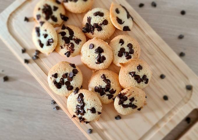 Minis financiers aux pépites de chocolat