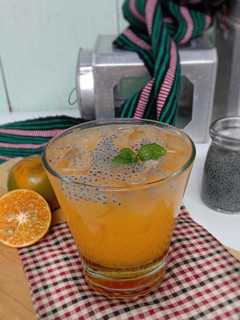 Foto resep Es Jeruk Selasih