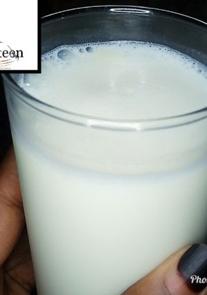 Lemon yogot da madara ainihin hoton girkin