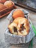 130. Roti Goreng Isi Daging