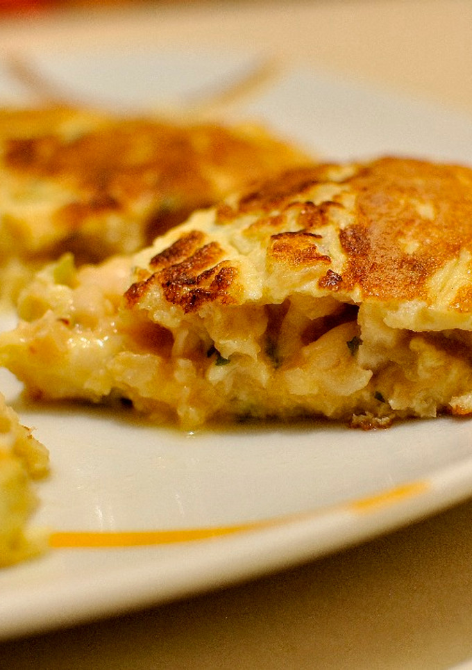 Una foto de Tortilla de merluza y calabacín con un toque de perejil - Apto para personas con diabetes