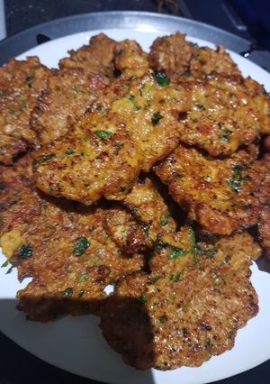 A picture of My homemade chicken kebabs (shifta).