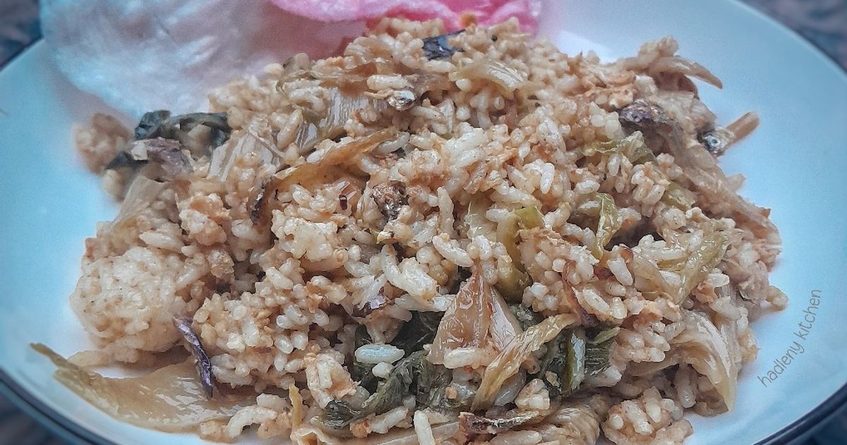 Nasi Goreng Kimchi Terasi Teri (Bekal Praktis)
