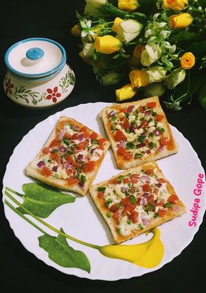 A picture of Vegetable Cheese Toast.