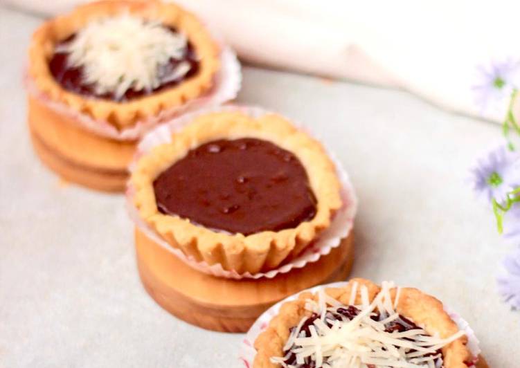 Langkah Mudah untuk Menyiapkan Pie choco cruncy goldenfill Anti Gagal
