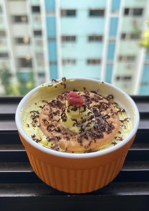 मारी बिस्कीट पॉट केक (marie biscuit pot cake recipe in marathi) रेसिपी चे मुख्य फोटो 