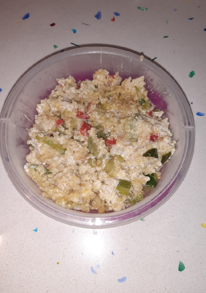 Una foto de Mi primera quinoa con queso y verduras