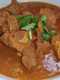ஆட்டு கறி குழம்பு (Mutton kari kulambu recipe in tamil) செய்முறை முக்கிய புகைப்படம்