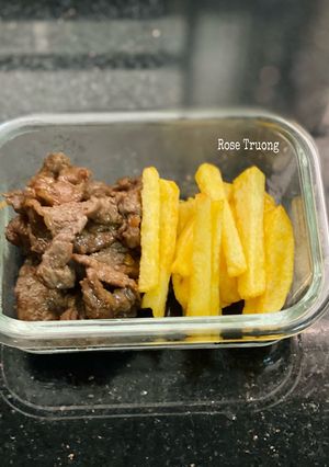 Hình của món Thịt Bò Xào Khoai Tây Chiên.