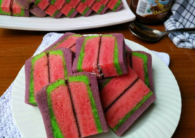 Rainbow Cake (Kukus - Potong) foto resep utama
