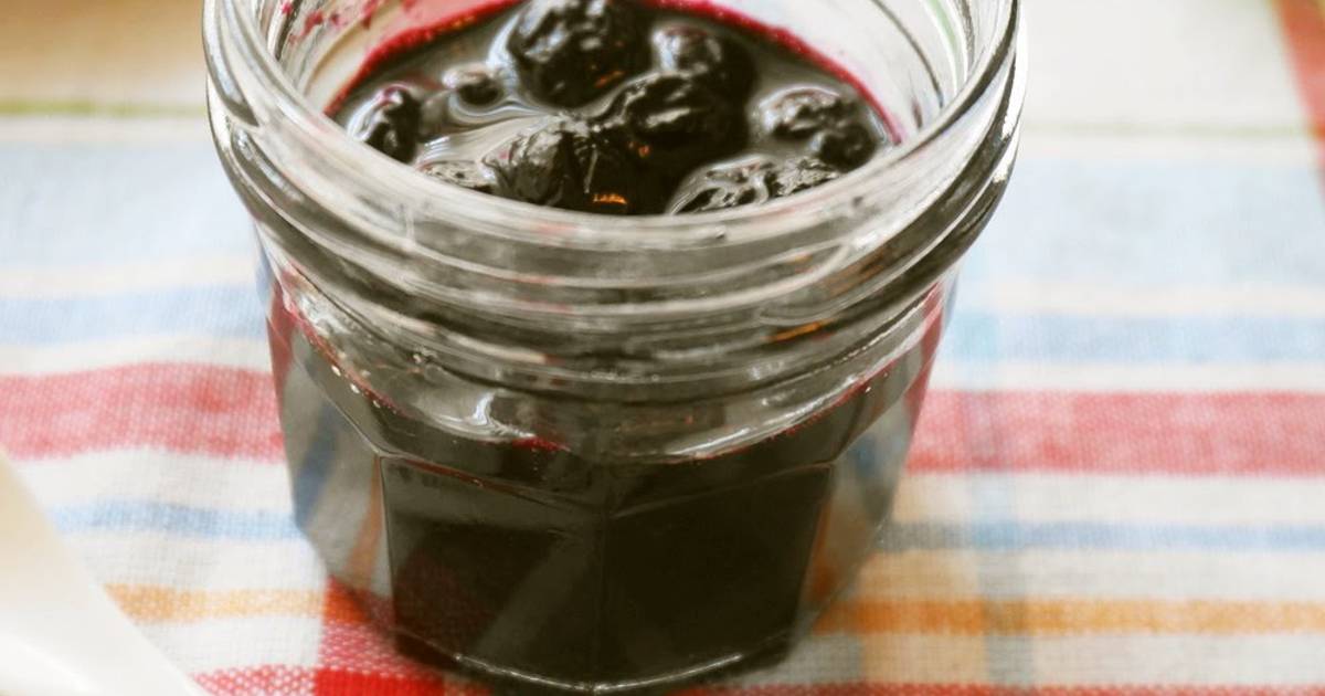 Reduced Sugar Blueberry Jam Easily Made in the Microwave Recipe by