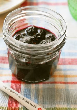 A picture of Reduced Sugar Blueberry Jam Easily Made in the Microwave.