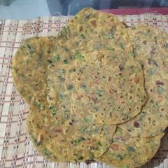 A picture of Hare Pyaaz ke Parathe.