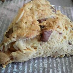 A picture of Starbucks-style Scones with Pancake Mix.