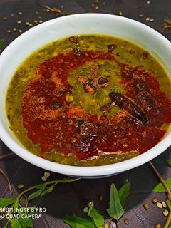 बथुआ मिक्स दाल (Bathua mix dal recipe in hindi) रेसिपी मुख्य फोटो