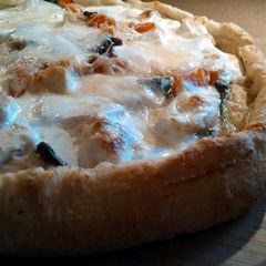 A picture of White Chicken "Pizzie".