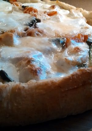 A picture of White Chicken "Pizzie".