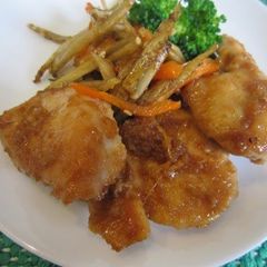 A picture of Ginger and Soy Sauce Chicken Sauté with Kinpira.