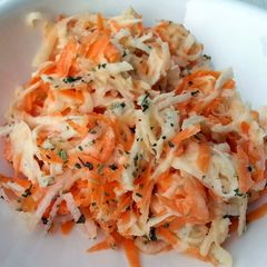 A picture of Jicama And Carrot Slaw.