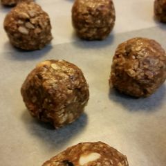 A picture of Peanut Butter Super Spheres.