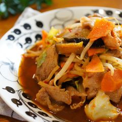 A picture of Sweet and Salty Miso Flavored Stir-Fried Meat and Vegetables.