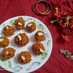 A picture of Motichur laddu.