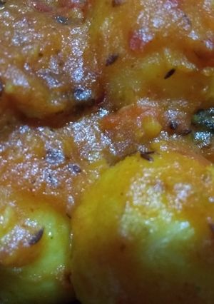 A picture of Aaloo matar curry.