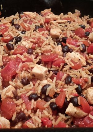 A picture of Cajun Style - Chicken, Black Beans & Brown Rice.