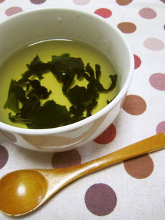 A picture of Easy Shiro-Dashi Clear Soup.
