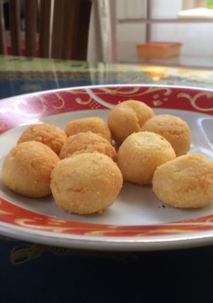 Foto resep Bola-Bola Keju #debm