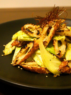 A picture of Chikuwa and Cabbage Stir-Fried in Mayonnaise and Ponzu.