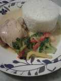 Pollo con Brocoly y pimientos morrones