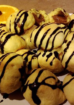A picture of Orange chocolate puffs.