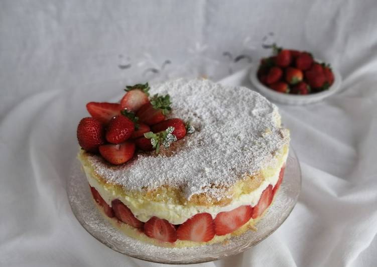 Torta delizia di fragole