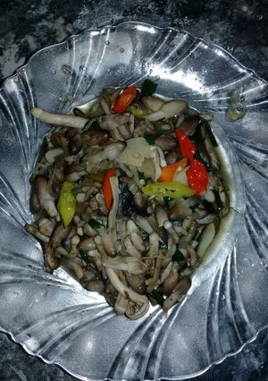Foto resep Tumis Jamur Padi