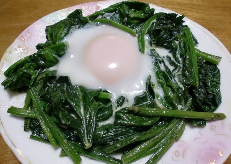 Easiest Way to Make Yummy Eggs in a Nest of Spinach with Mayonnaise