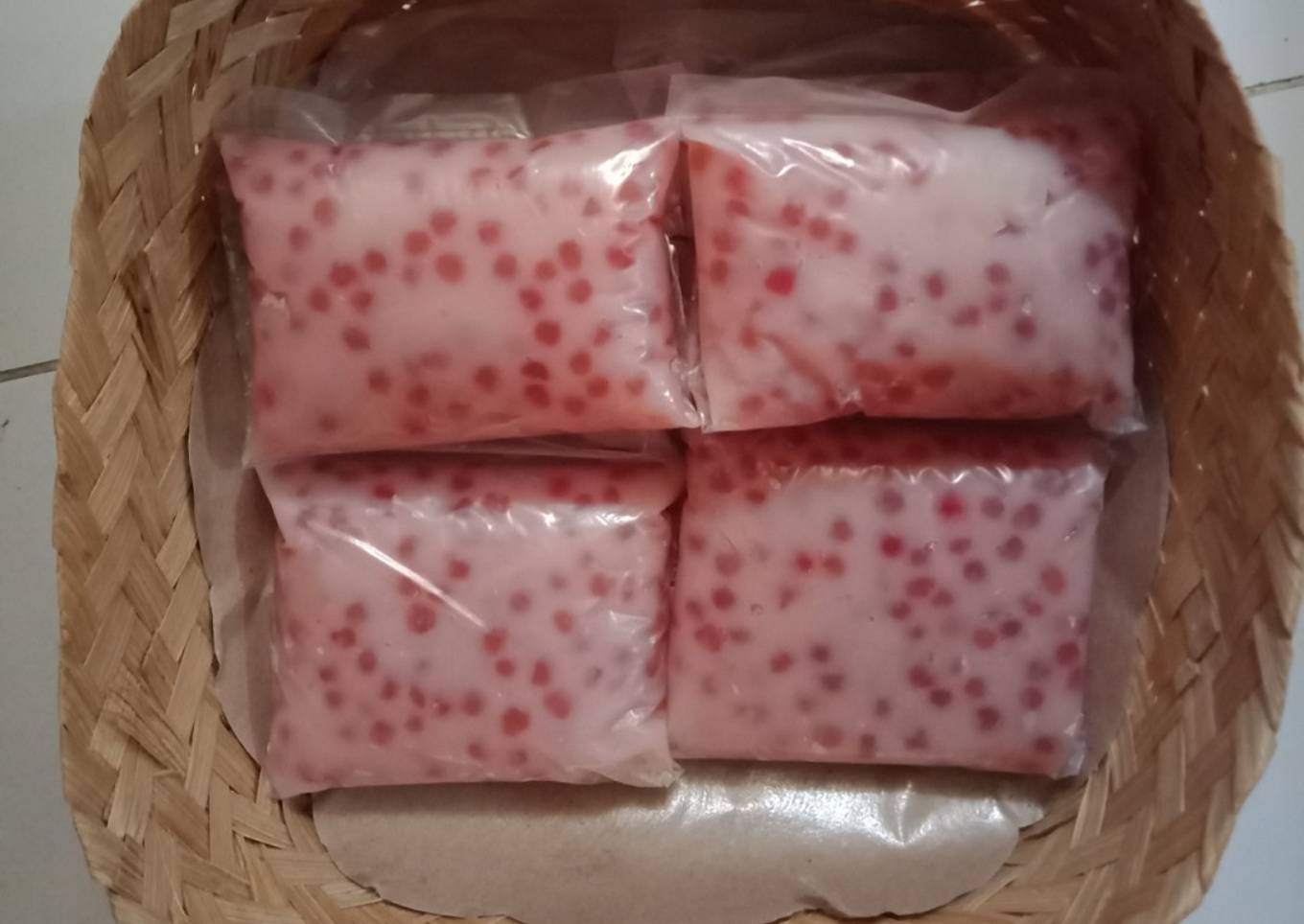 Kue cantik manis sagu mutiara (cente manis)
